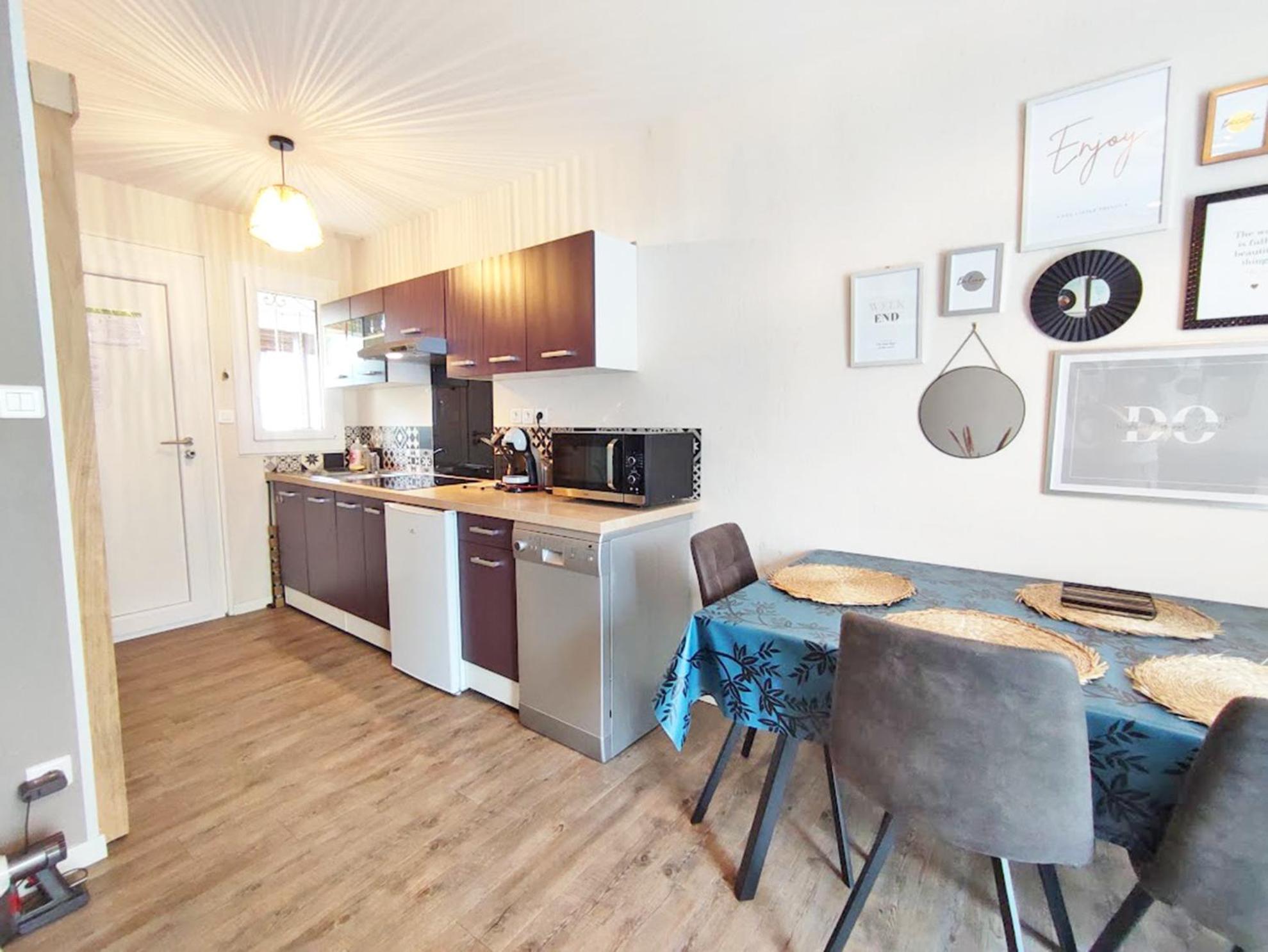L'Escampette, Duplex T3, Centre Luchon, Wifi, Casier A Skis, 4 Personnes Bagnères-de-Luchon Exterior foto